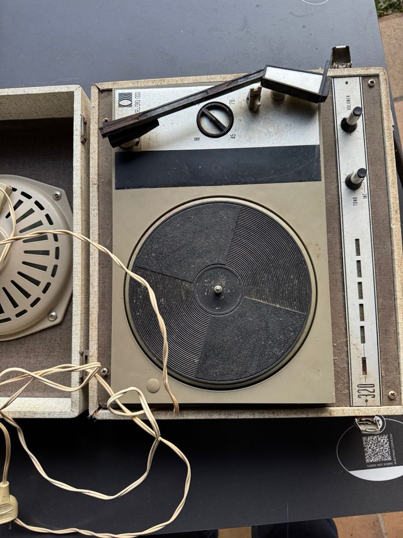 Tocadiscos Dual Vintage Beige/Marrón