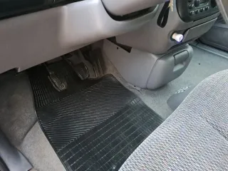 crysler 7 PLAZAS gasolina ⛽ casi Nuevo  Chrysler 7 PLAZAS manual casi Nuevo  2000