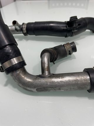 CODOS Y MANGUITOS RADIADOR YAMAHA R6