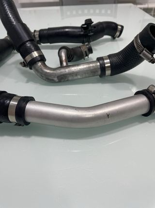 CODOS Y MANGUITOS RADIADOR YAMAHA R6