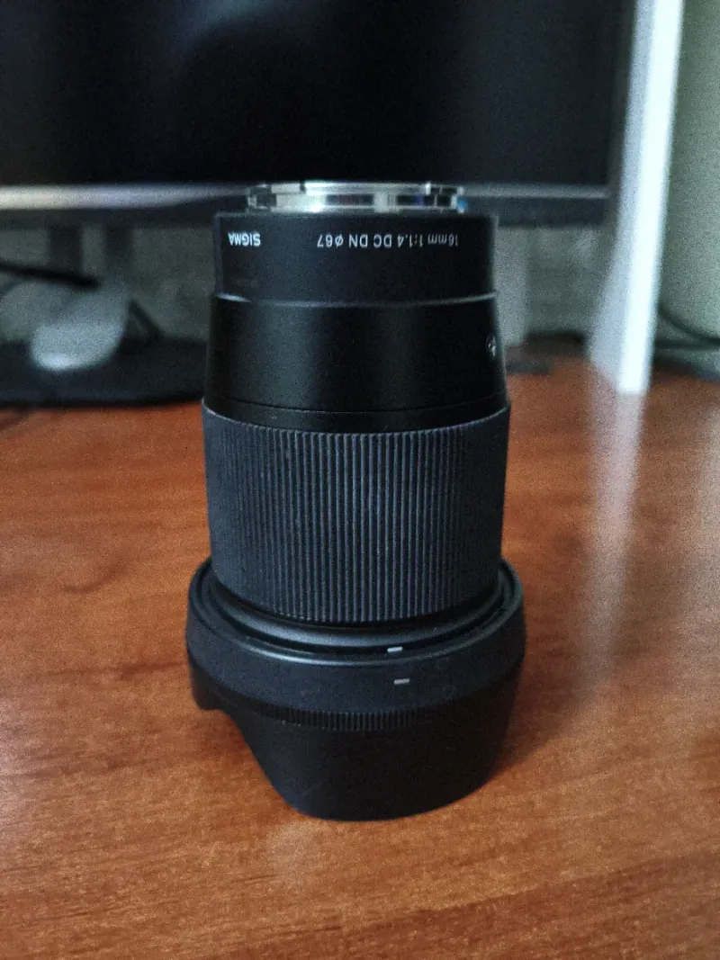 Sigma 16mm 1.4 DC DN Montura E