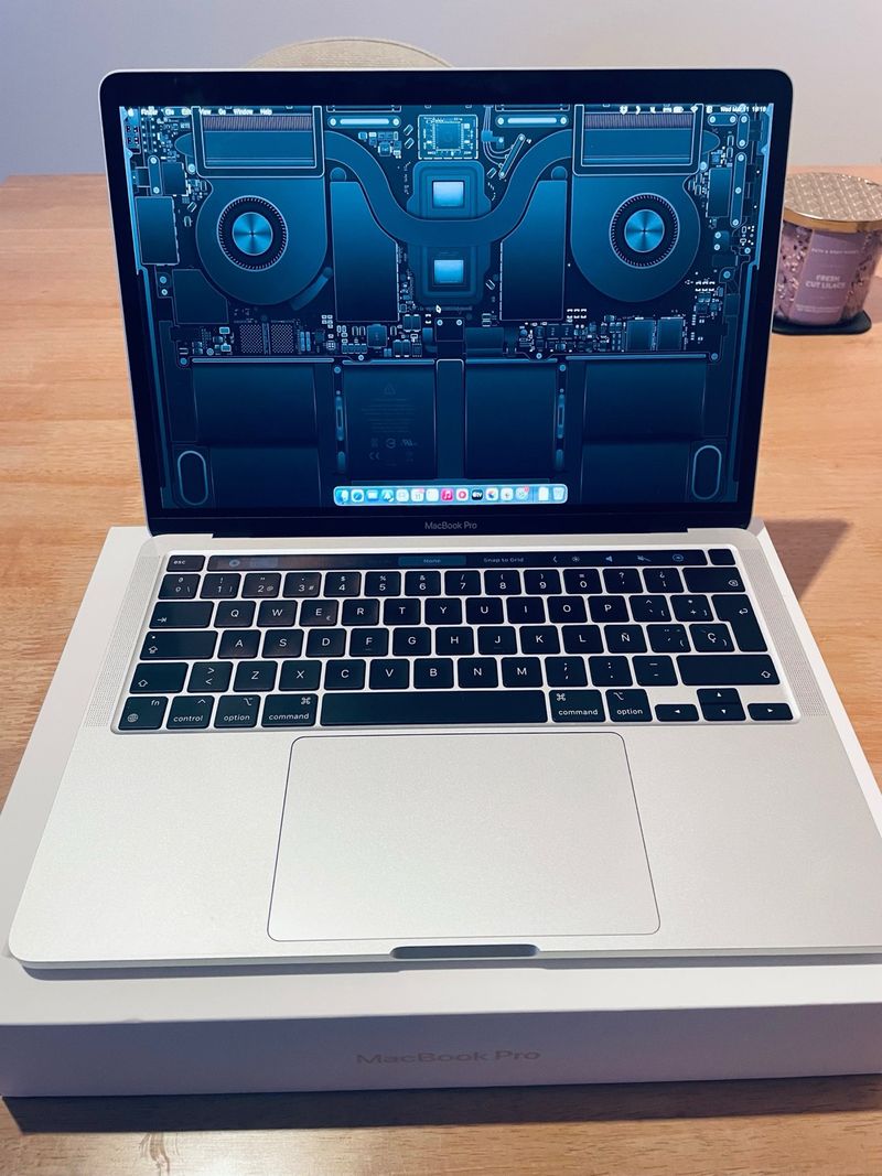 MacBook Pro M1 Plata