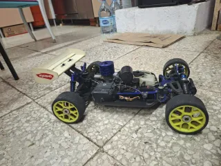 Coche RC Gasolina + Caja Herramientas