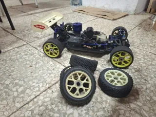 Coche RC Gasolina + Caja Herramientas