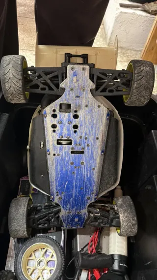 Coche RC Gasolina + Caja Herramientas