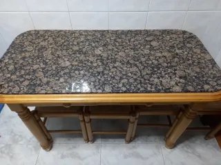 Mesa de cocina mármol y madera