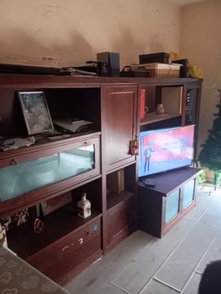 Mueble comedor colonial madera y cristal