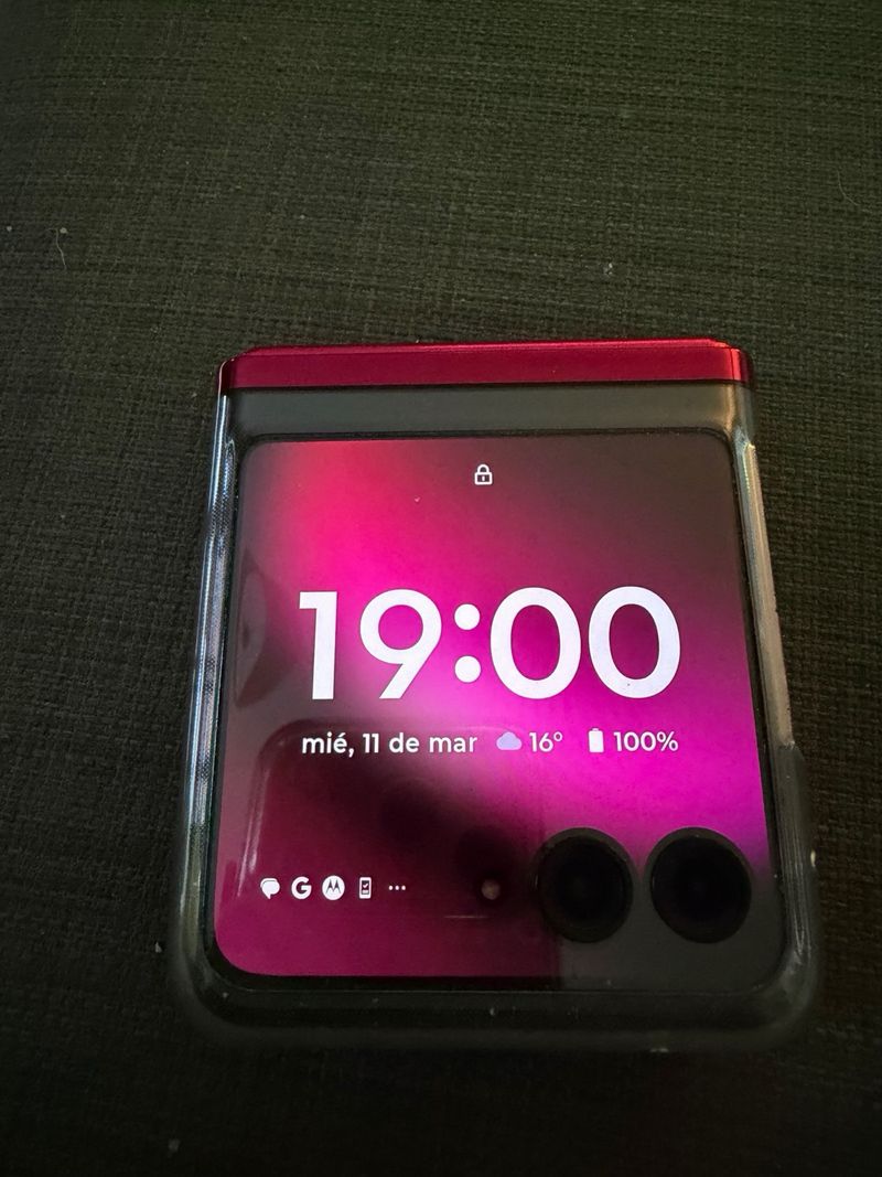 Motorola Razr G 40 Ultra Rosa/Rojo afbeelding 2