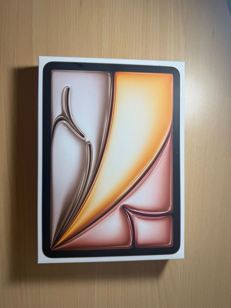 Apple iPad Air M2 11 Dorado