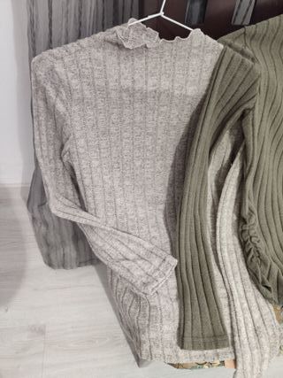 Jersey cuello alto verde oliva Talla S - Nuevo