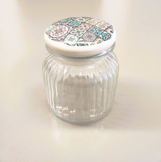 Vasi in vetro con tappo in ceramica