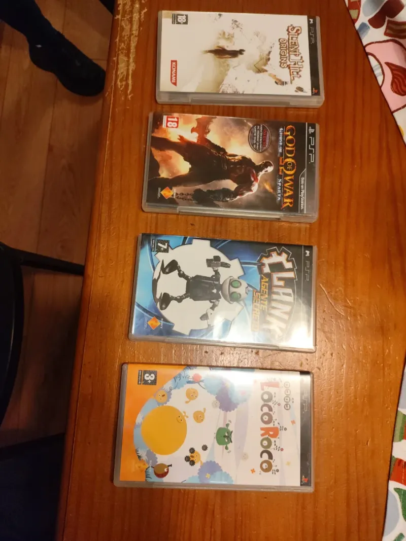 Lote 4 Juegos PSP: Silent Hill, God of War, Ratche