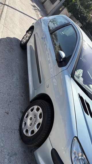 Peugeot 206 2004