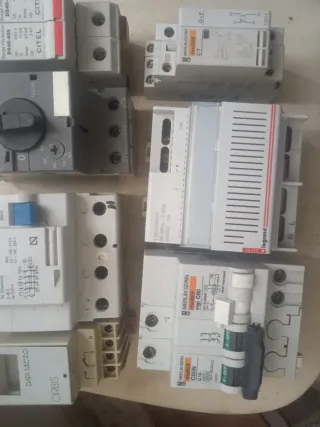 Merlin Gerin Diferencial 2A 30mA