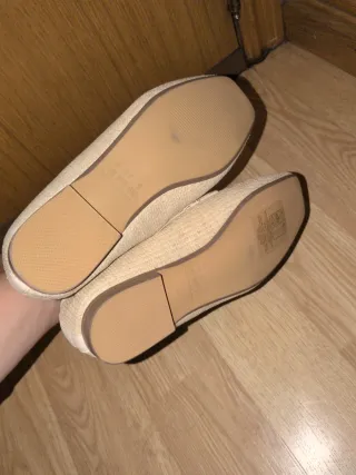 Zapatos planos beige Primark