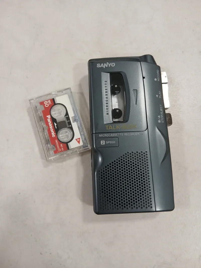 Grabadora Microcassette Sanyo TCR-610M