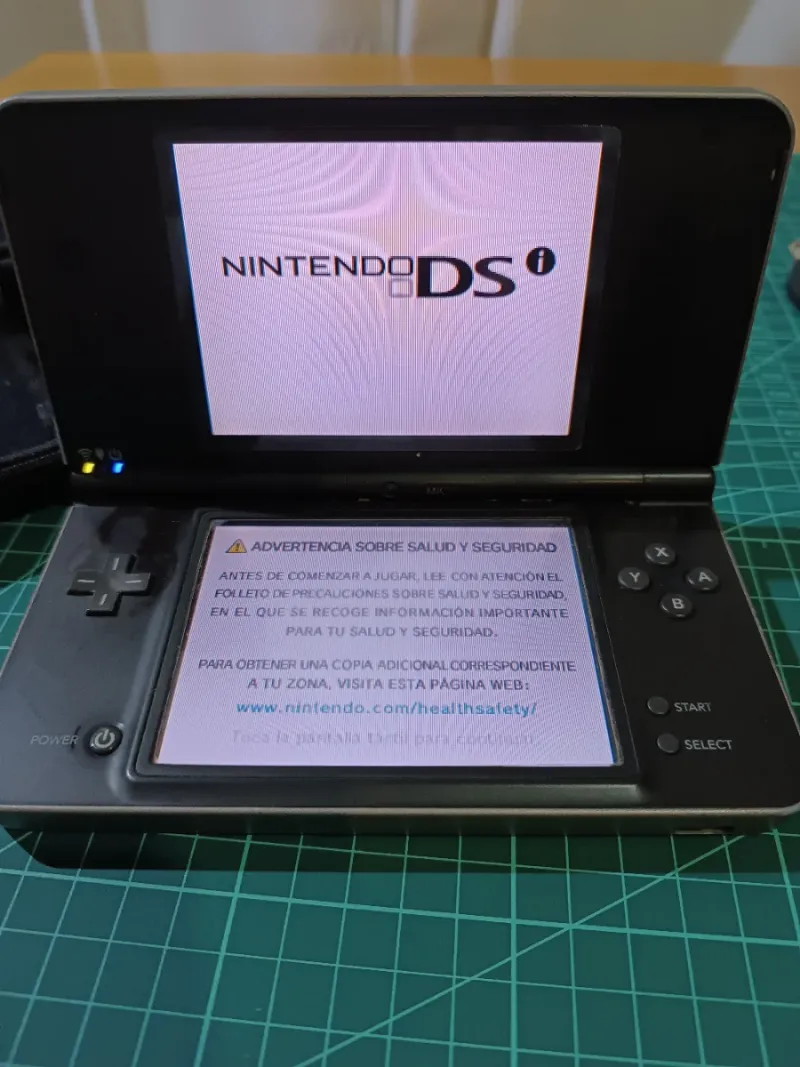 Nintendo DS XL