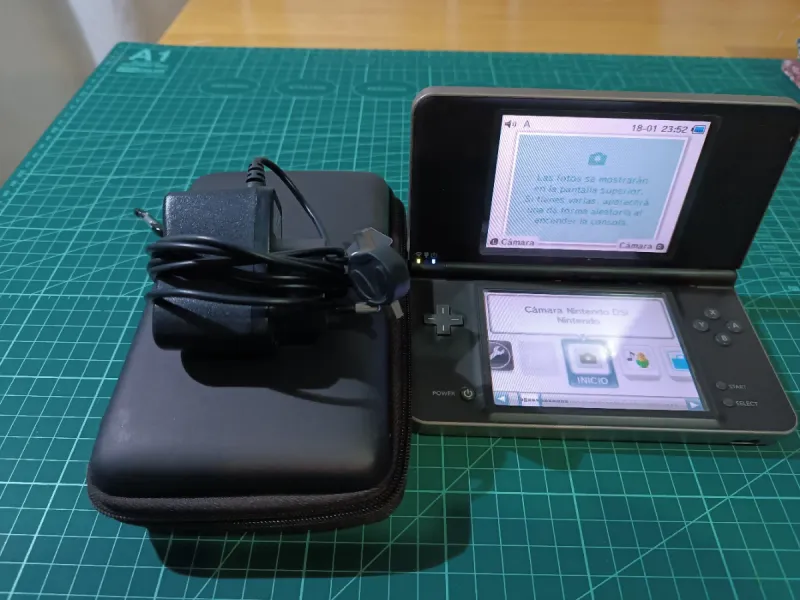 Nintendo DS XL afbeelding 2