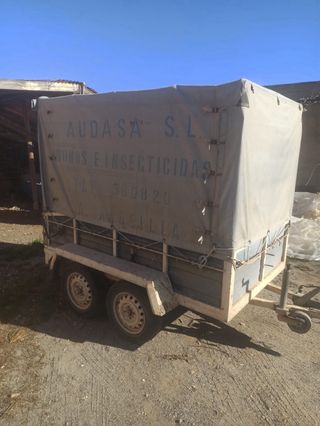 Remolque 2 ejes con freno de inercia