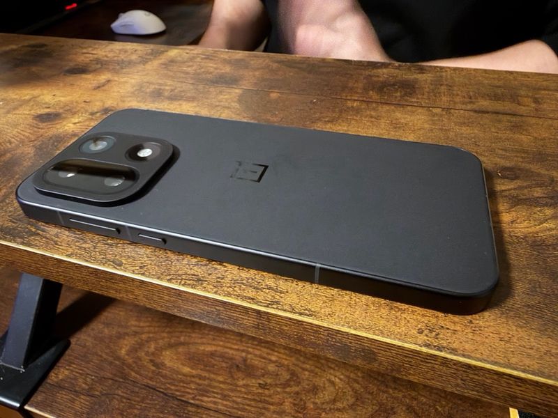 OnePlus 15 Negro con Garantía MediaMarkt afbeelding 2