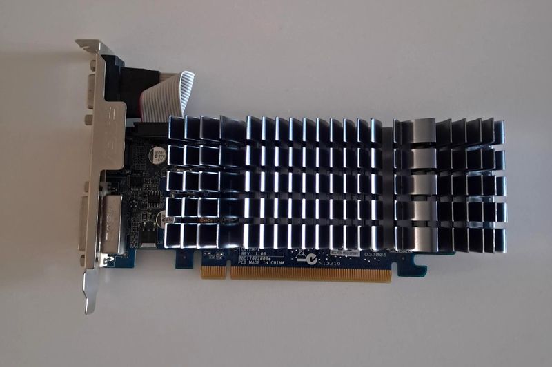 Tarjeta Gráfica ASUS Silent GeForce 210 1GB afbeelding 2