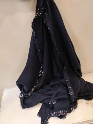 Pañuelo Morgan azul con etiqueta