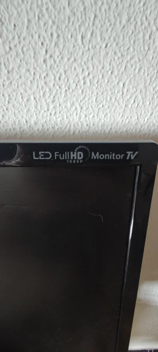 LG Flatron 22” Monitor / TV Full HD afbeelding 3