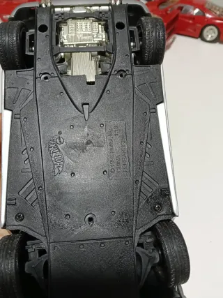 Hot Wheels Ferrari F355 1/18