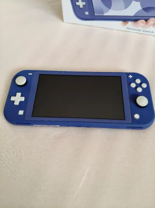 Nintendo Switch Lite+ 9 Juegos como NUEVO