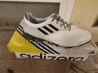 Cajas de golf Nike ONE RZN y PD SOFT zapatillas Ad