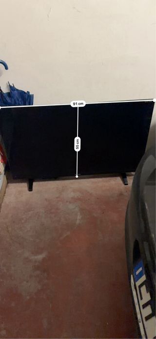 TV Sharp Nera 43 pollici