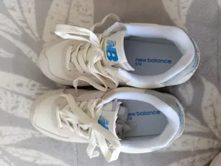 Tênis New Balance Bege e Branco Novos em caixa