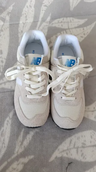 Tênis New Balance Bege e Branco Novos em caixa