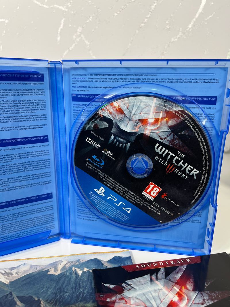 Juego PS4 The Witcher 3: Wild Hunt- Solo Inglés afbeelding 3