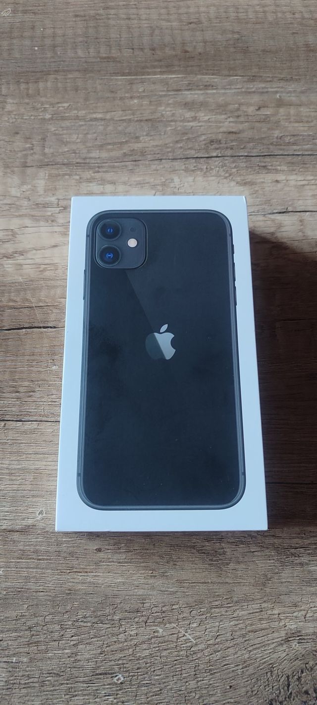 iPhone 11 128GB Negro + Cajas y Fundas