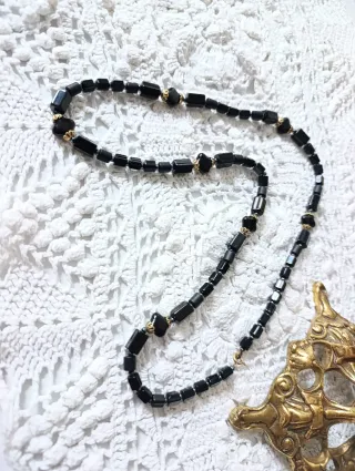 Collar Vintage Matiné Vidrio Negro y Dorado