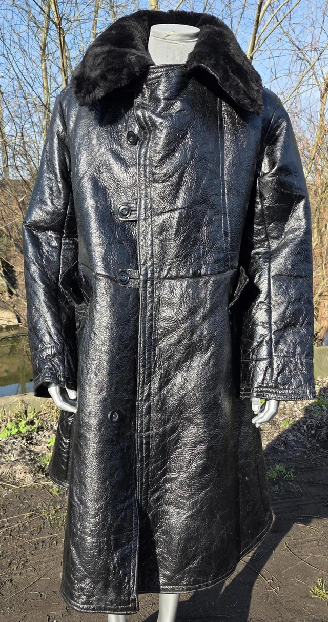 Abrigo militar URSS vintage