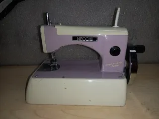 Macchina da cucire NECCHI Supernova Julia