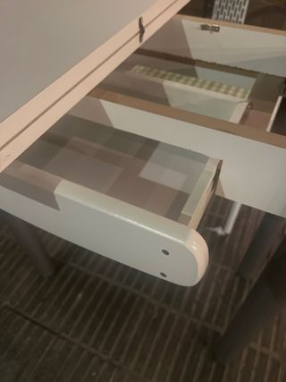 Mesa de cocina extensible y 2 sillas