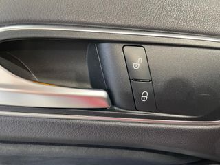 MERCEDES-BENZ Clase A 200 AMG