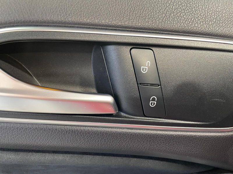 Mercedes-Benz Clase A A 200 (2015) 2017, foto 27