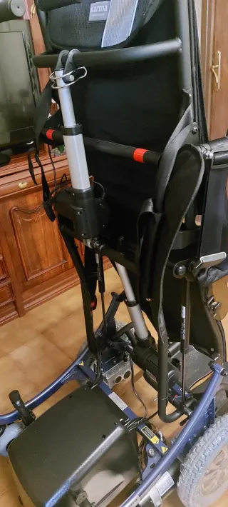 Silla de ruedas eléctrica elevable sin estrenar