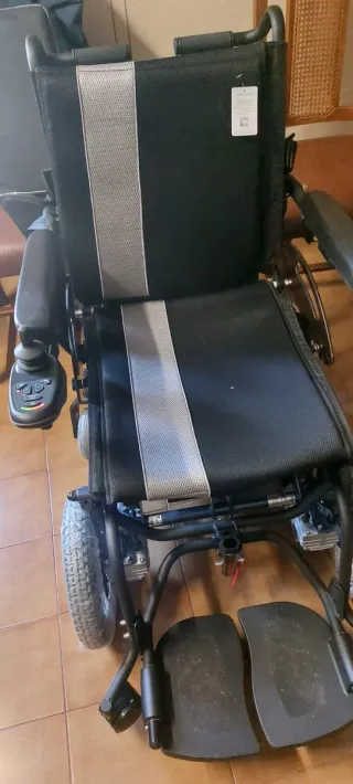 Silla de ruedas eléctrica elevable sin estrenar