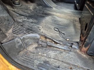 Mercedes Vito 108d para restaurar