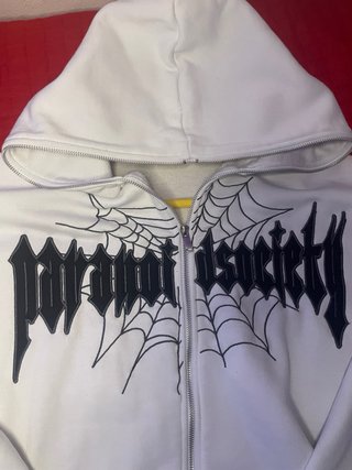 Felpa bianca con zip e grafica ragno taglia m