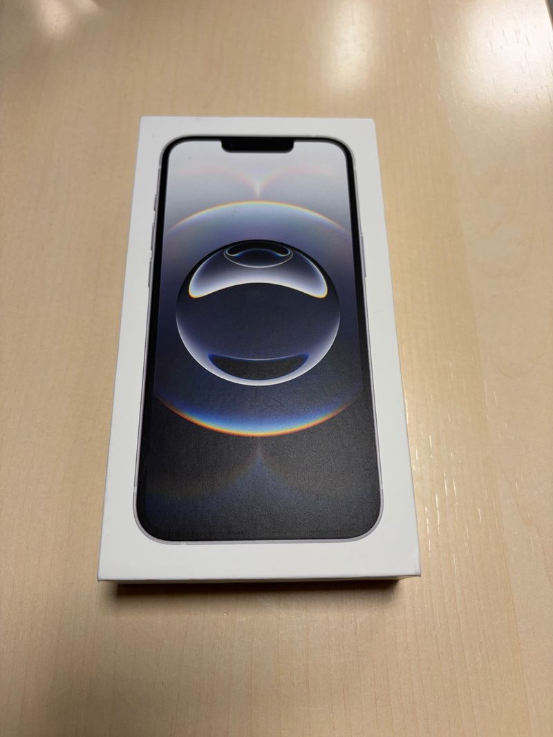 iPhone 16e 256GB Blanco COMO NUEVO | Batería 100%