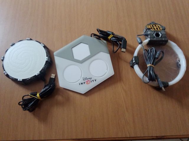 2 Portales Disney Infinity + 1 Skylanders Wii