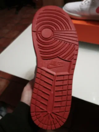 Air Jordan 1 MID SE Rojo Blanco