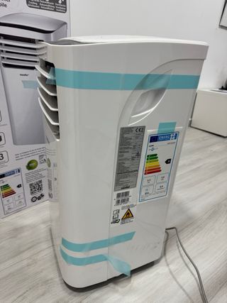 Aire Acondicionado Portátil Comfee 8000 BTU