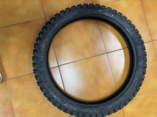2 Neumáticos Enduro CST EX 01
